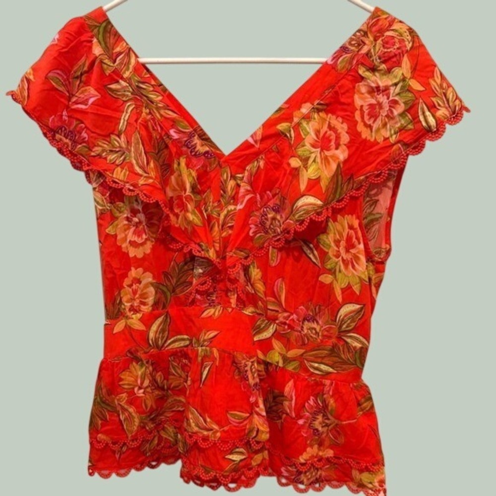 Rose + Olive Vibrant Orange Floral Peplum Top Ruffle Crochet Trim V-Neck Rayon